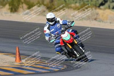 media/Dec-18-2022-SoCal Trackdays (Sun) [[8099a50955]]/Turn 10 (140pm)/